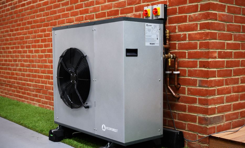How Does a Heat Pump Work? Technical and Practical Considerations Introduction